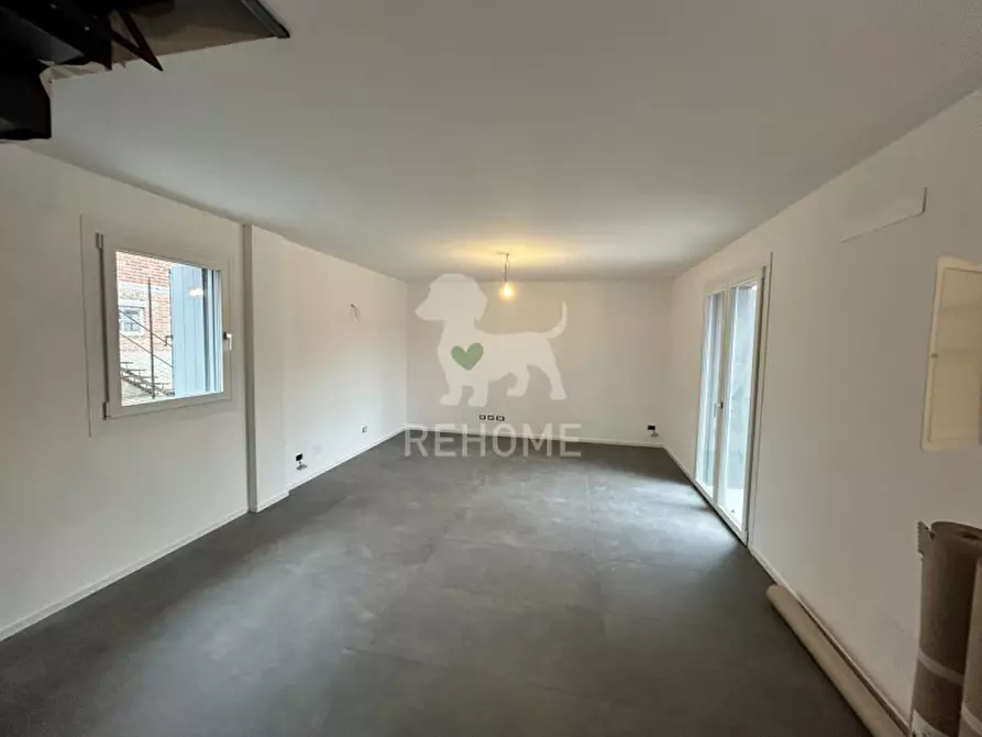 Immagine 9 di Villa in vendita  in Via Guglielmo Delser, 34 a Martignacco