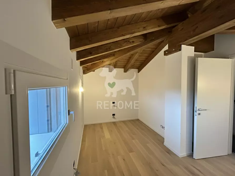 Immagine 10 di Villa in vendita  in Via Guglielmo Delser, 34 a Martignacco