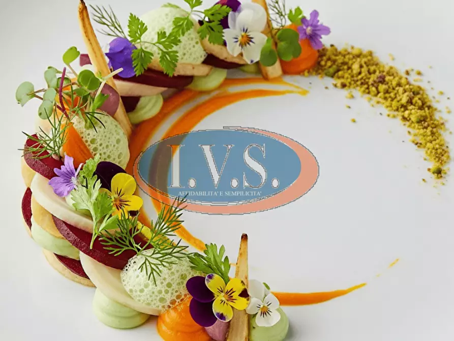 Immagine 2 di Attività commerciale in vendita  a Rovolon