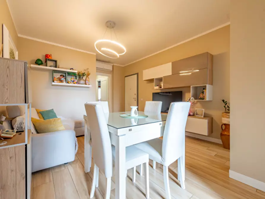 Immagine 3 di Appartamento in vendita  in Viale della Grande Muraglia 154 a Roma