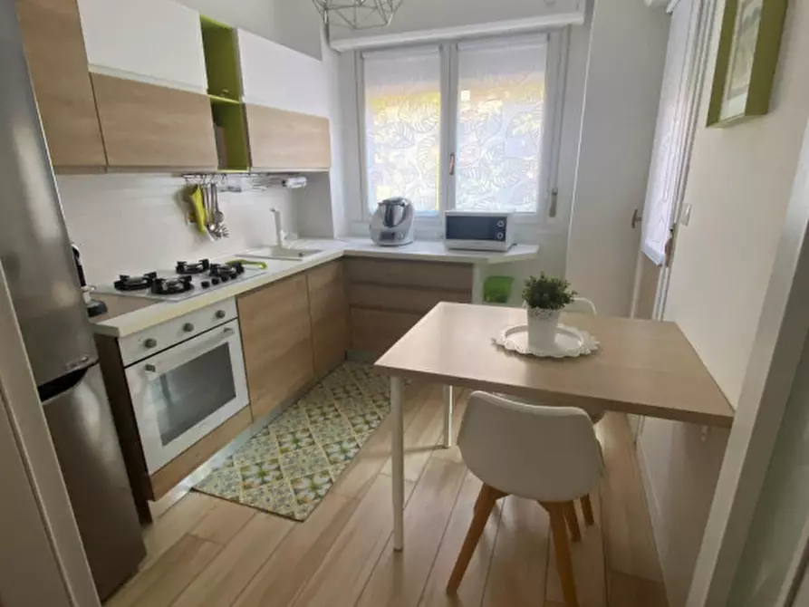 Immagine 5 di Appartamento in vendita  in Viale della Grande Muraglia 154 a Roma