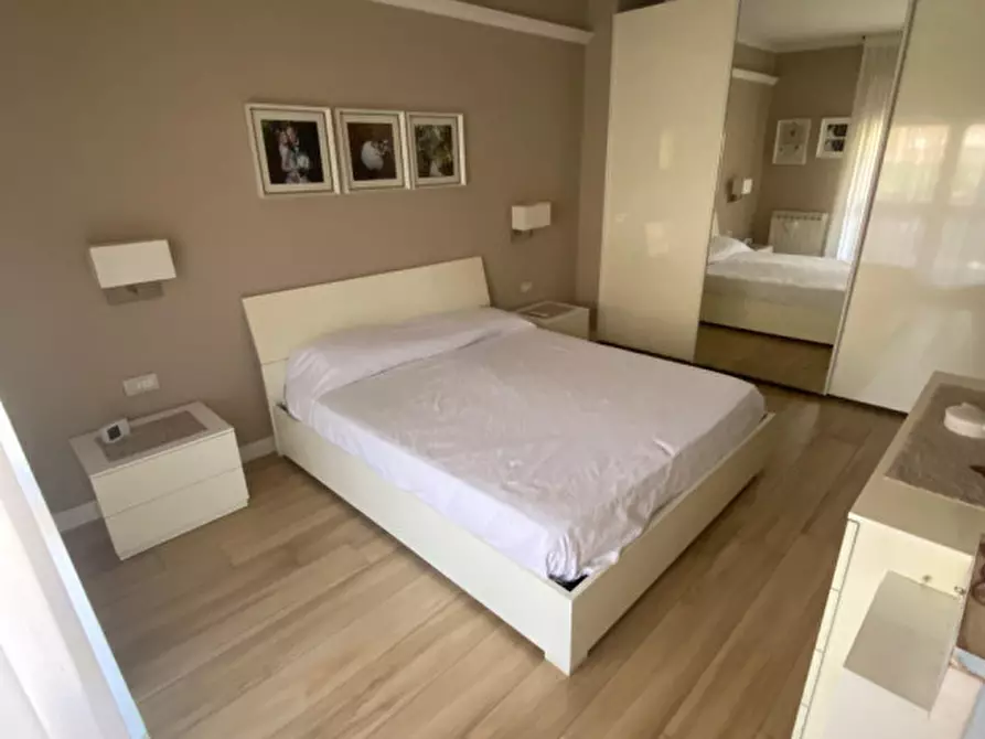 Immagine 6 di Appartamento in vendita  in Viale della Grande Muraglia 154 a Roma