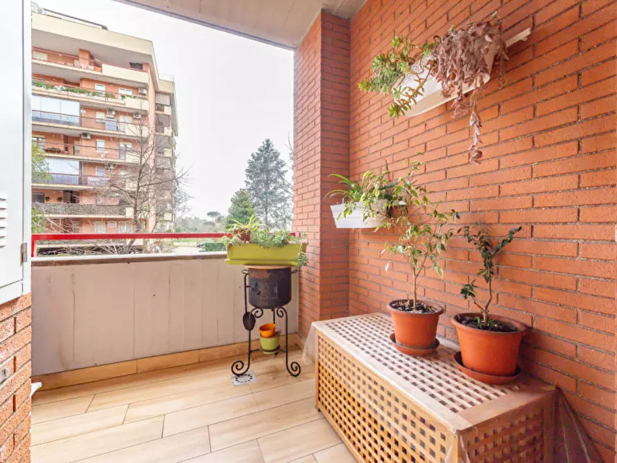 Immagine 10 di Appartamento in vendita  in Viale della Grande Muraglia 154 a Roma