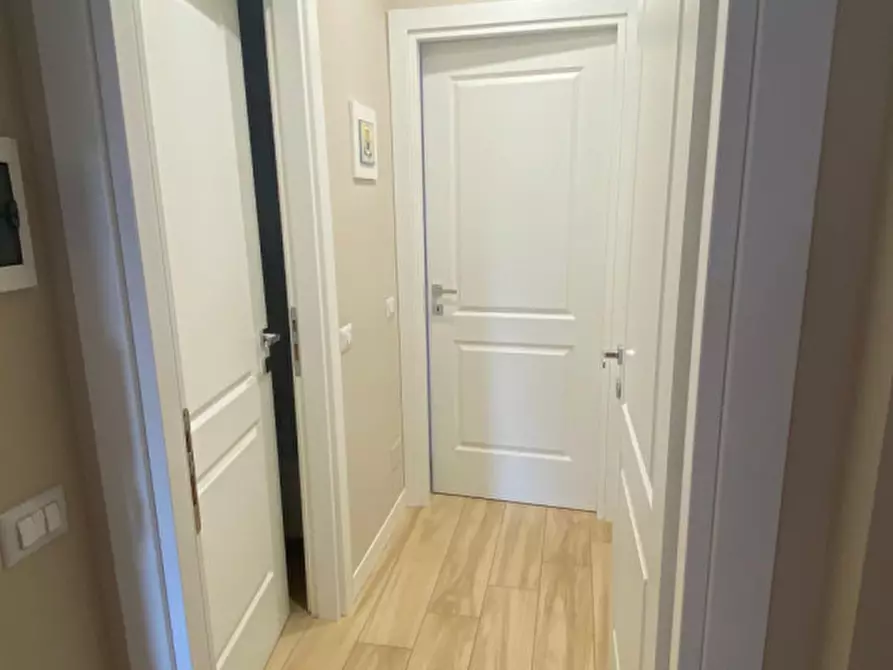 Immagine 10 di Appartamento in vendita  in Viale della Grande Muraglia 154 a Roma