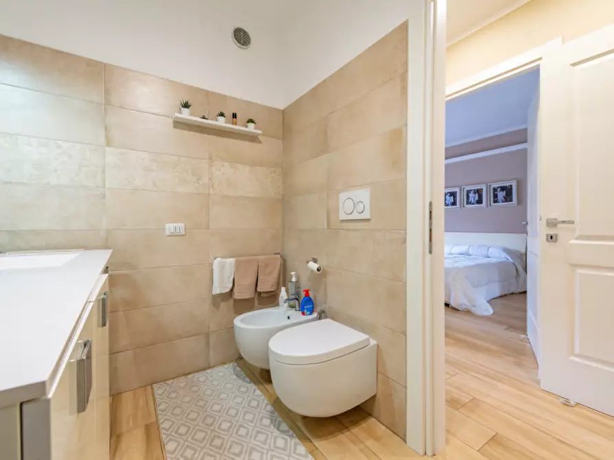 Immagine 15 di Appartamento in vendita  in Viale della Grande Muraglia 154 a Roma