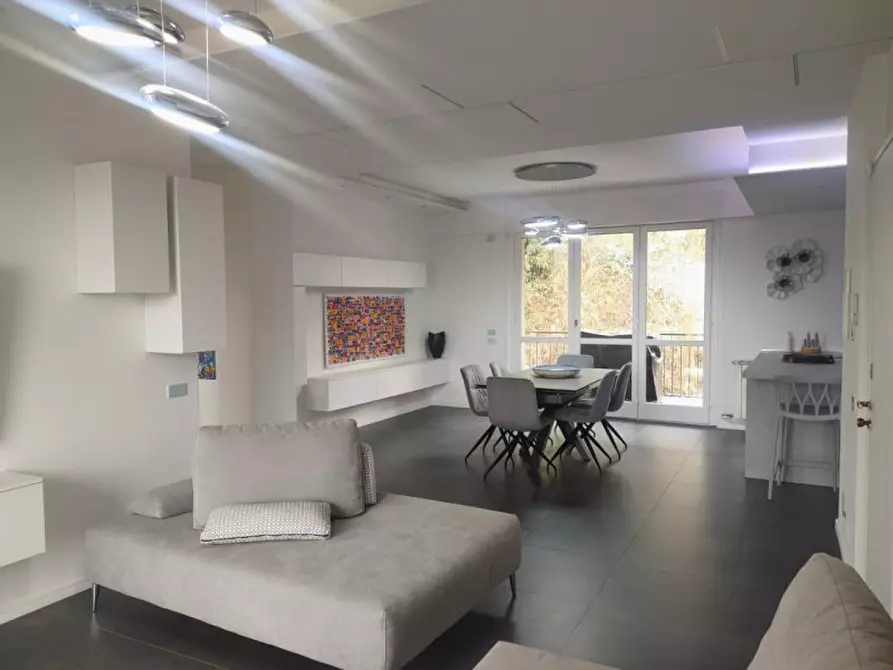 Immagine 1 di Appartamento in affitto  in Via Minazza a Meina