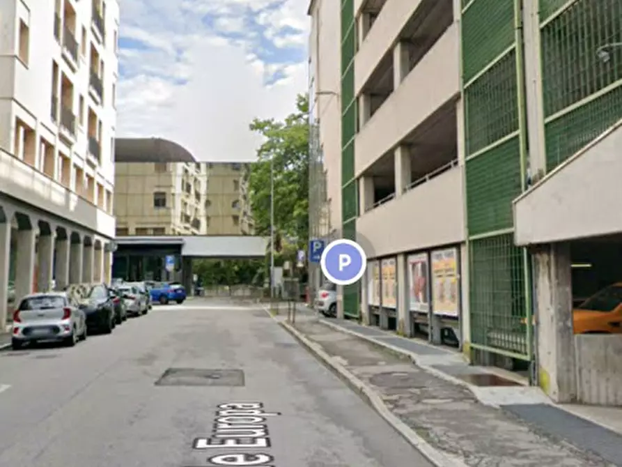 Immagine 1 di Garage in affitto  in Piazzale Europa, 2 a Gallarate