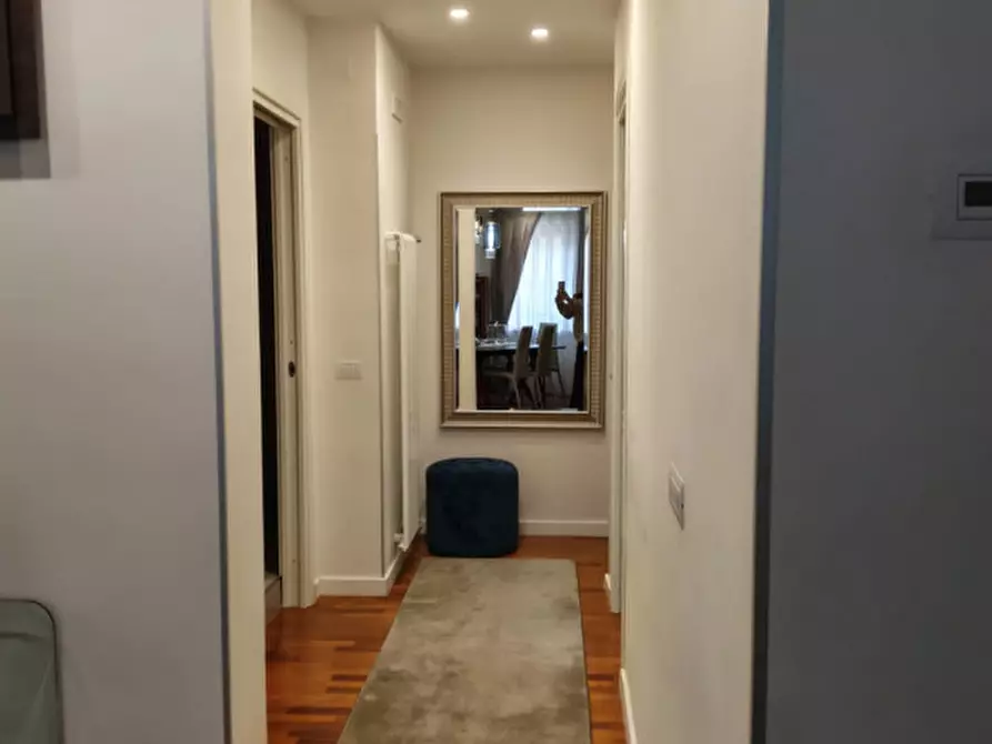 Immagine 6 di Appartamento in vendita  in Via Marchesella a Giugliano In Campania