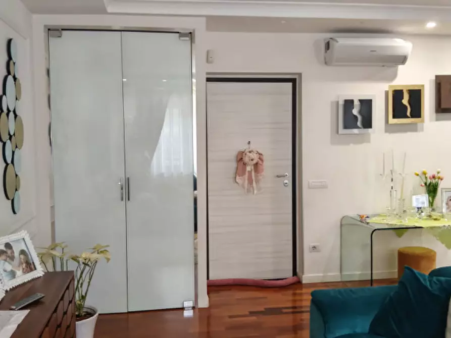 Immagine 8 di Appartamento in vendita  in Via Marchesella a Giugliano In Campania