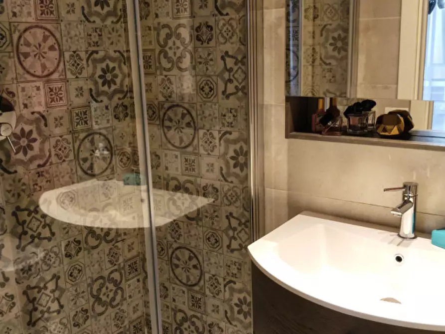 Immagine 13 di Appartamento in vendita  in Via Marchesella a Giugliano In Campania