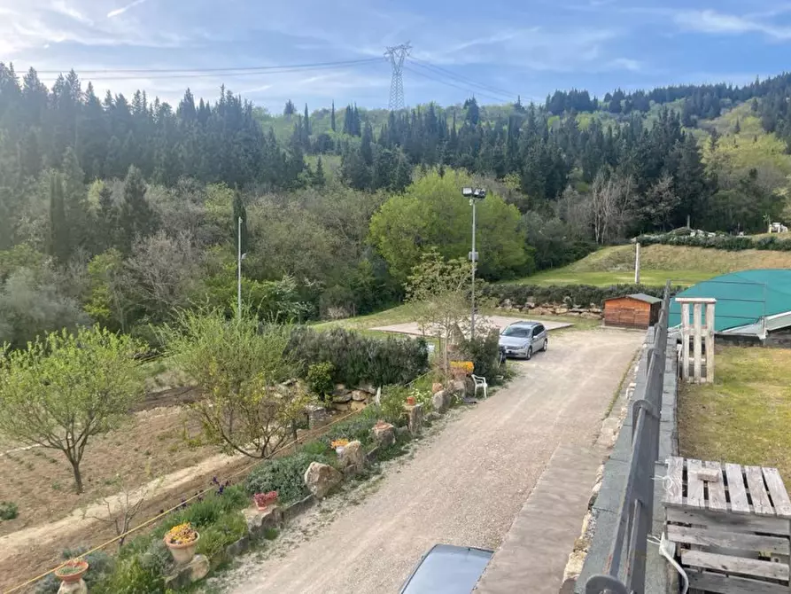 Immagine 10 di Attività commerciale in vendita  in VIA DEL COLLE a Calenzano