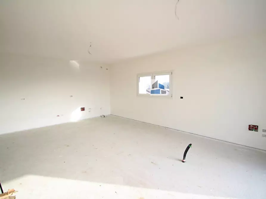 Immagine 2 di Appartamento in vendita  in Via Adige a Noale