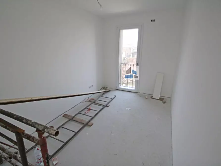 Immagine 7 di Appartamento in vendita  in Via Adige a Noale
