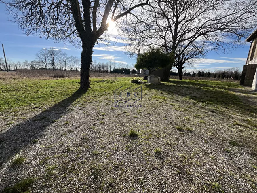 Immagine 14 di Rustico / casale in vendita  in Via Todaro a Ponte Di Piave