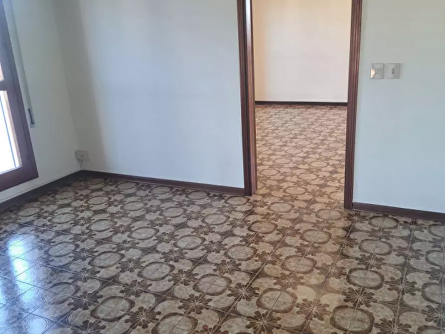 Immagine 11 di Attico in vendita  in Via Riviera del Brenta a Fiesso D'artico