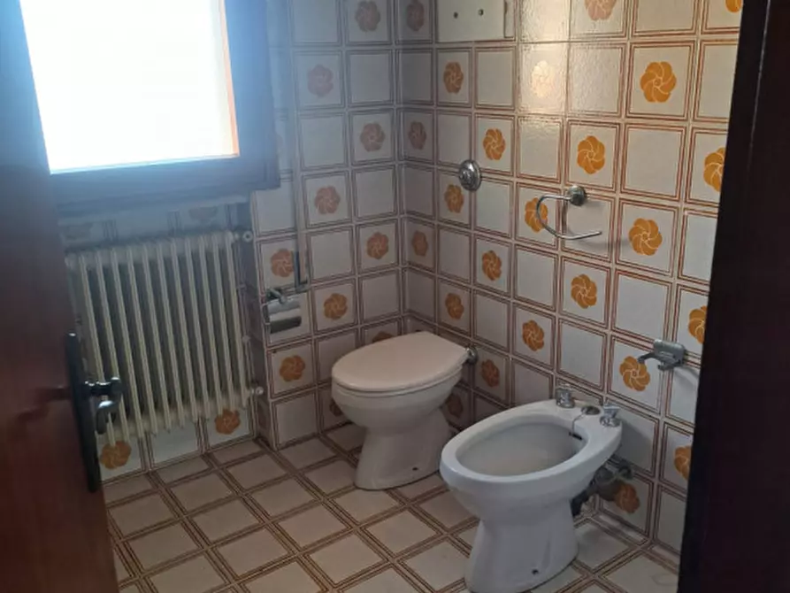 Immagine 22 di Attico in vendita  in Via Riviera del Brenta a Fiesso D'artico