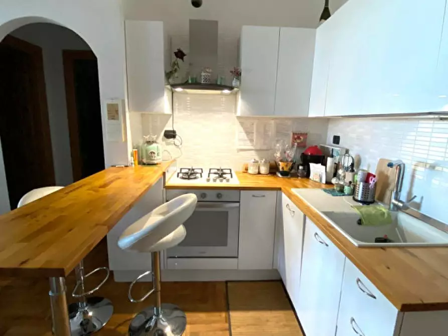 Immagine 6 di Appartamento in vendita  in VIA RIVA LIGURE a Roma