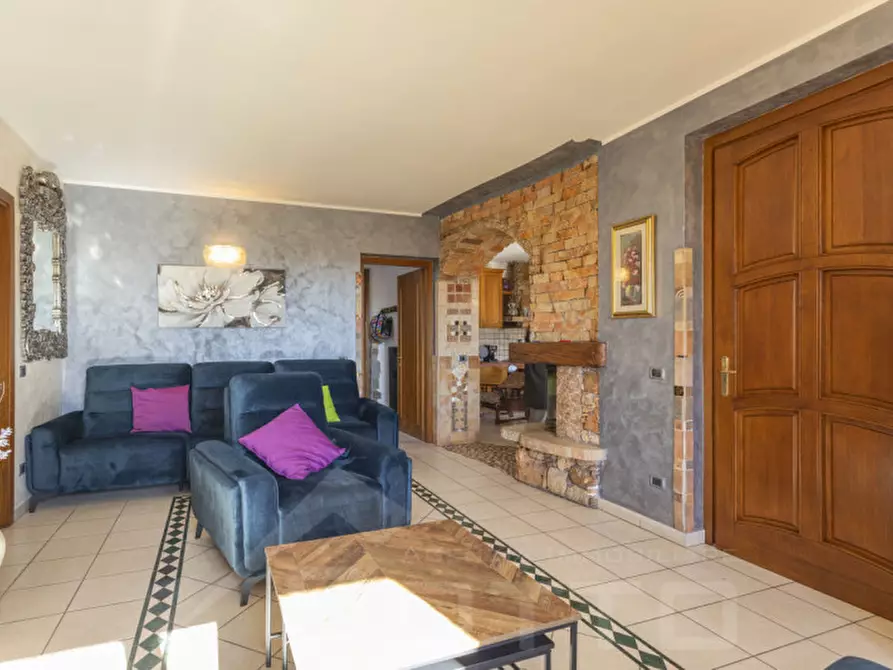 Immagine 7 di Casa bifamiliare in vendita  in via san giorgio 22 a Cureggio