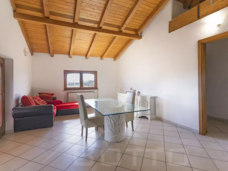 Immagine 13 di Casa bifamiliare in vendita  in via san giorgio 22 a Cureggio