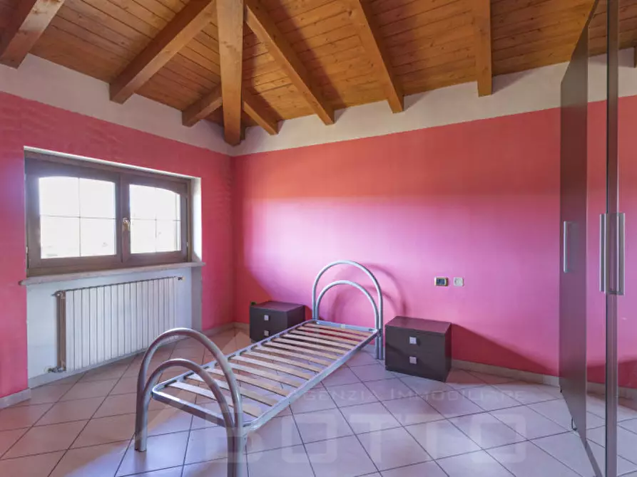 Immagine 16 di Casa bifamiliare in vendita  in via san giorgio 22 a Cureggio