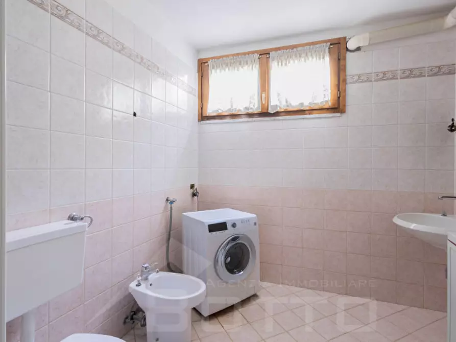 Immagine 20 di Casa bifamiliare in vendita  in via san giorgio 22 a Cureggio