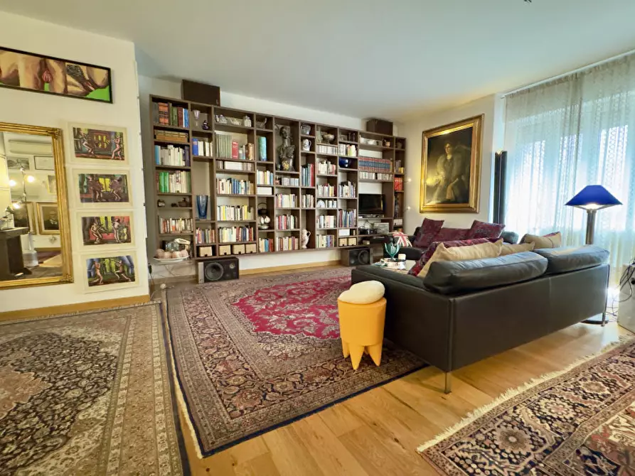 Immagine 1 di Appartamento in vendita  in Via DE Gasperi a Padova