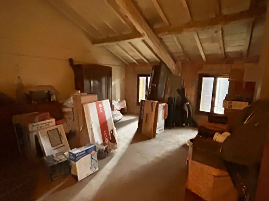 Immagine 40 di Casa bifamiliare in vendita  in via Folloni a Modena