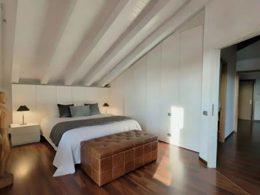 Immagine 7 di Attico in vendita  a Asolo