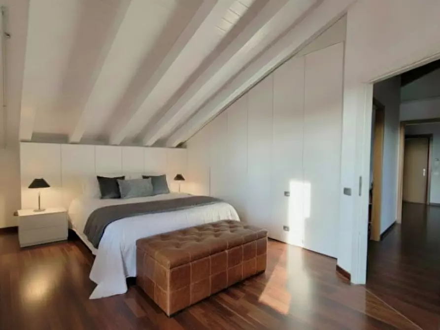 Immagine 8 di Attico in vendita  a Asolo