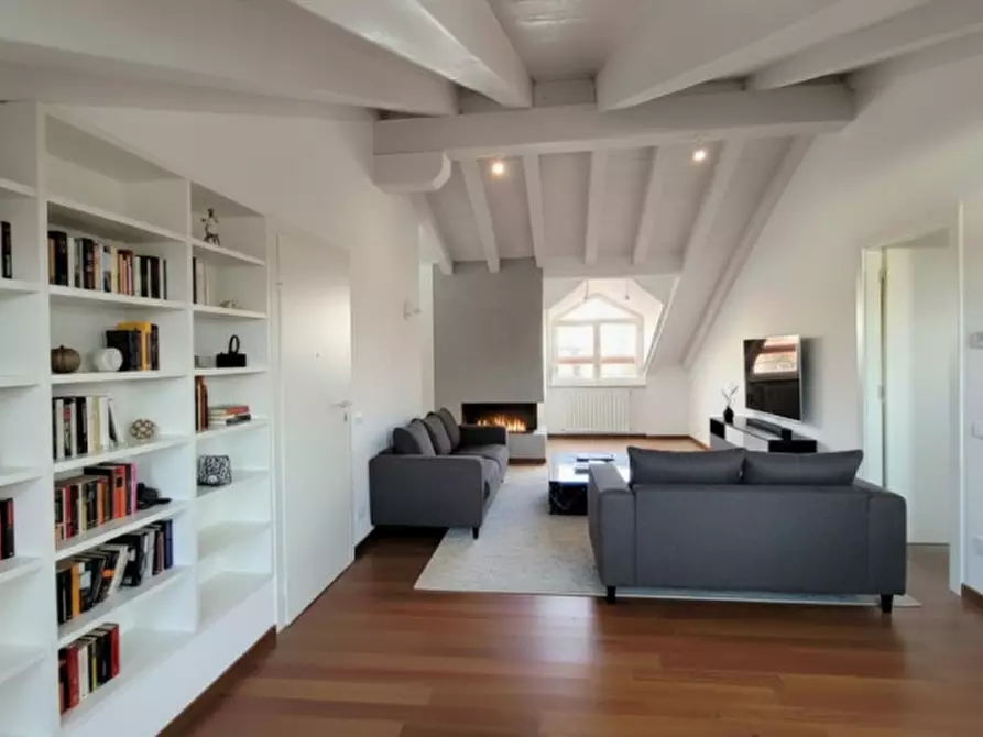 Immagine 9 di Attico in vendita  a Asolo