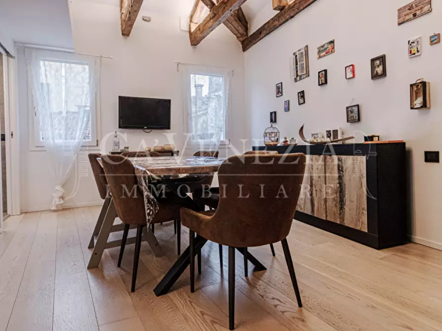 Immagine 7 di Appartamento in vendita  a Venezia