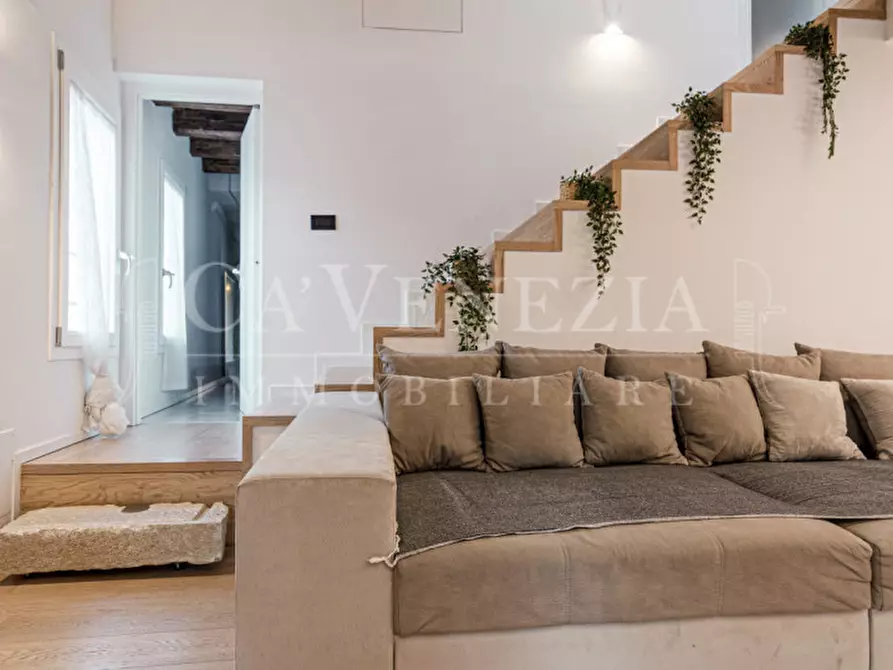 Immagine 14 di Appartamento in vendita  a Venezia