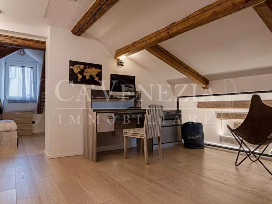 Immagine 22 di Appartamento in vendita  a Venezia