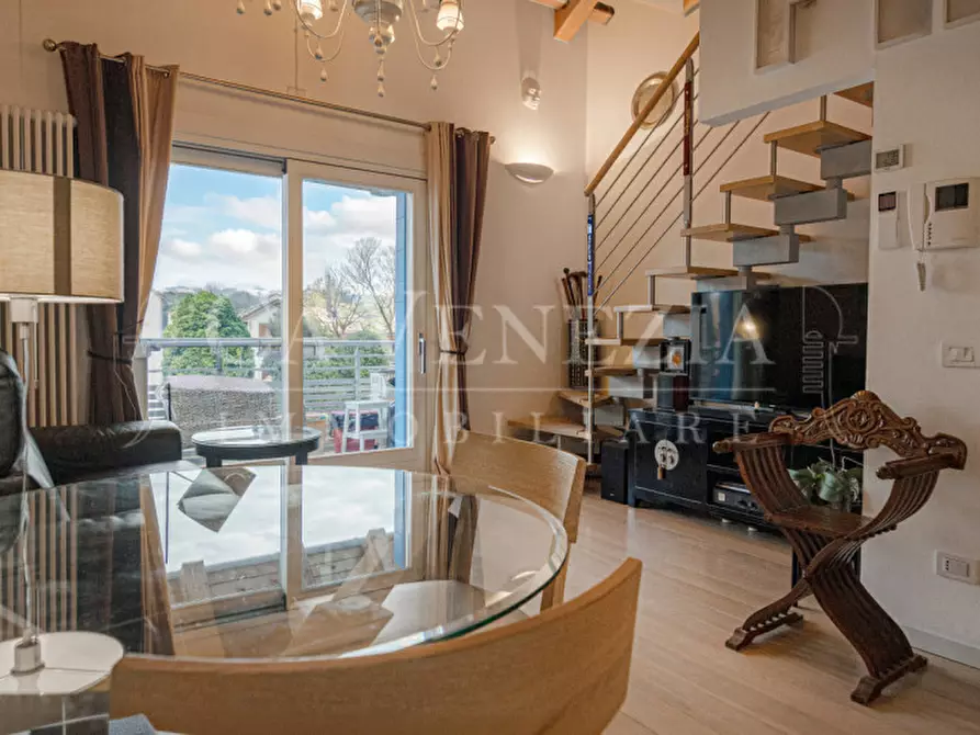 Immagine 1 di Appartamento in vendita  a Venezia