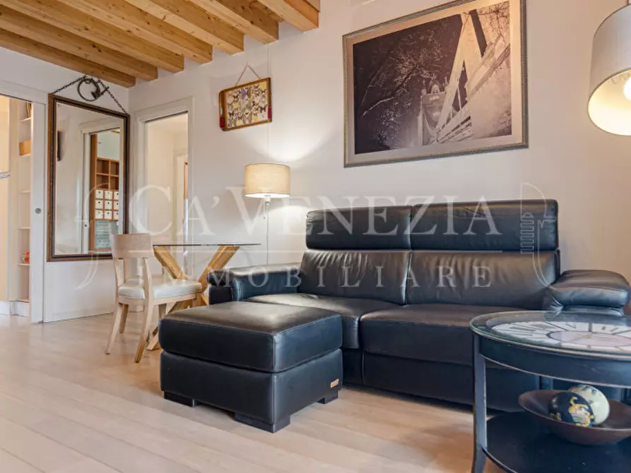 Immagine 8 di Appartamento in vendita  a Venezia