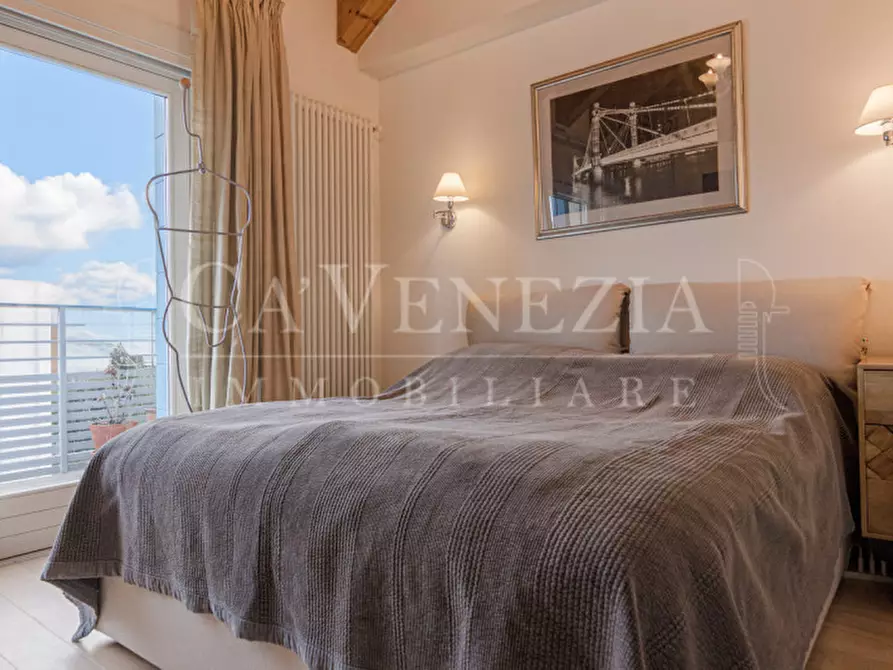 Immagine 9 di Appartamento in vendita  a Venezia