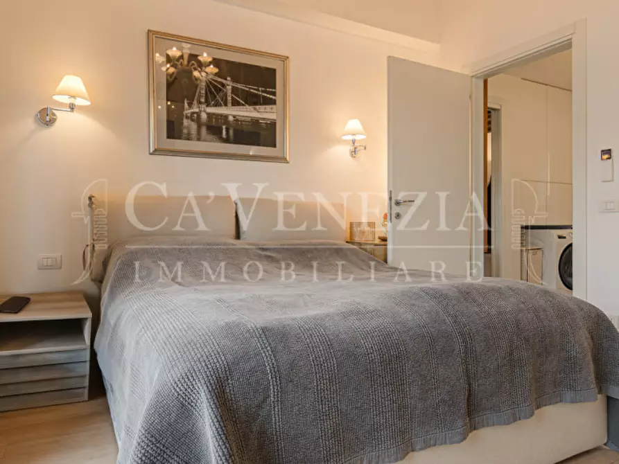 Immagine 10 di Appartamento in vendita  a Venezia