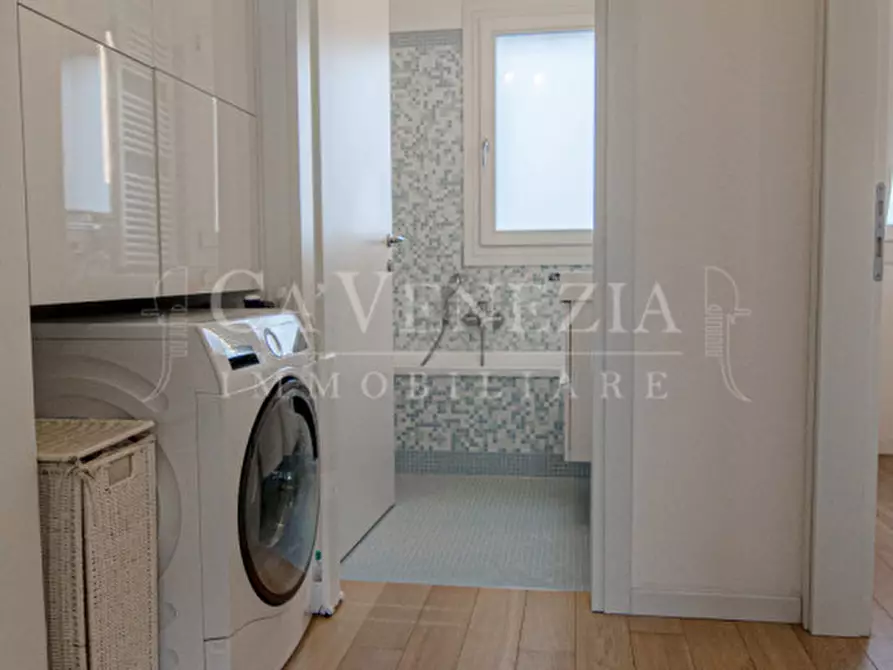 Immagine 16 di Appartamento in vendita  a Venezia