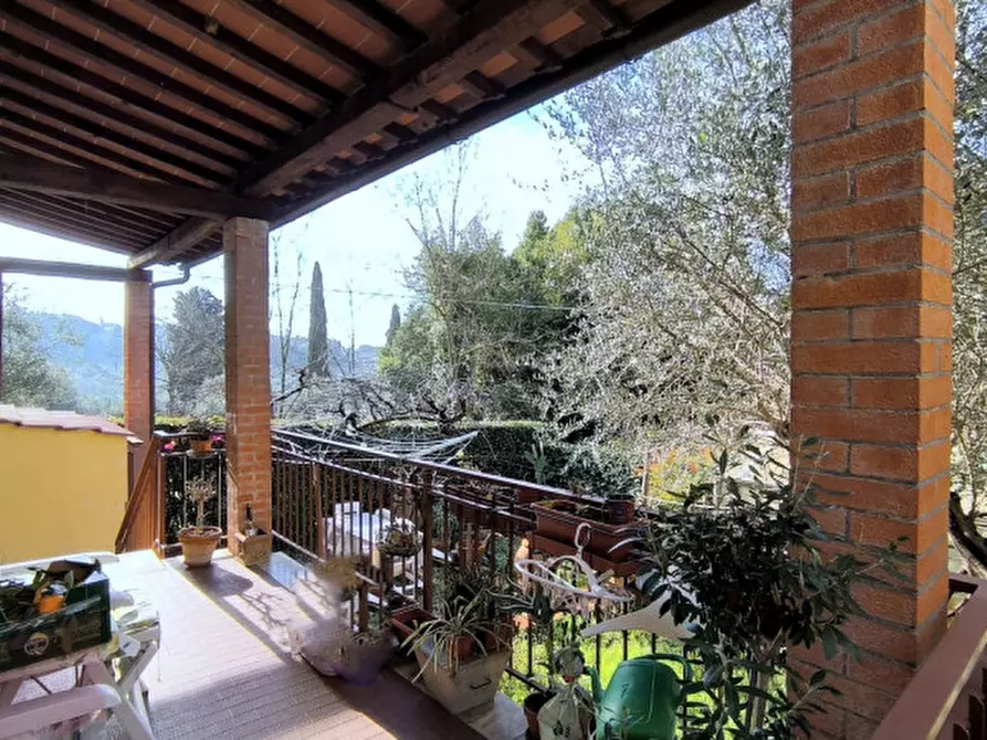 Immagine 1 di Casa indipendente in vendita  in Via di Corbignano a Firenze