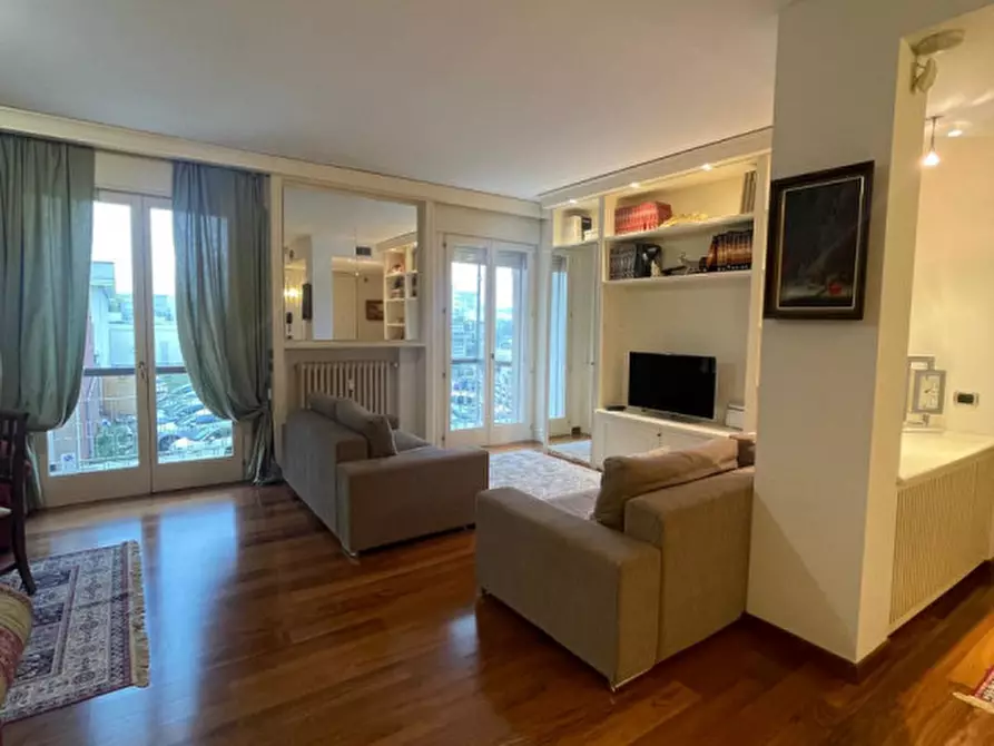 Immagine 10 di Appartamento in vendita  in Via Giuseppe Jappelli a Abano Terme