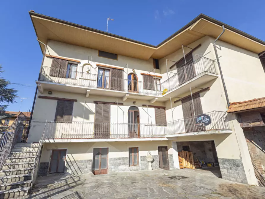 Immagine 1 di Casa indipendente in vendita  in Via Maggiate 36 a Borgomanero