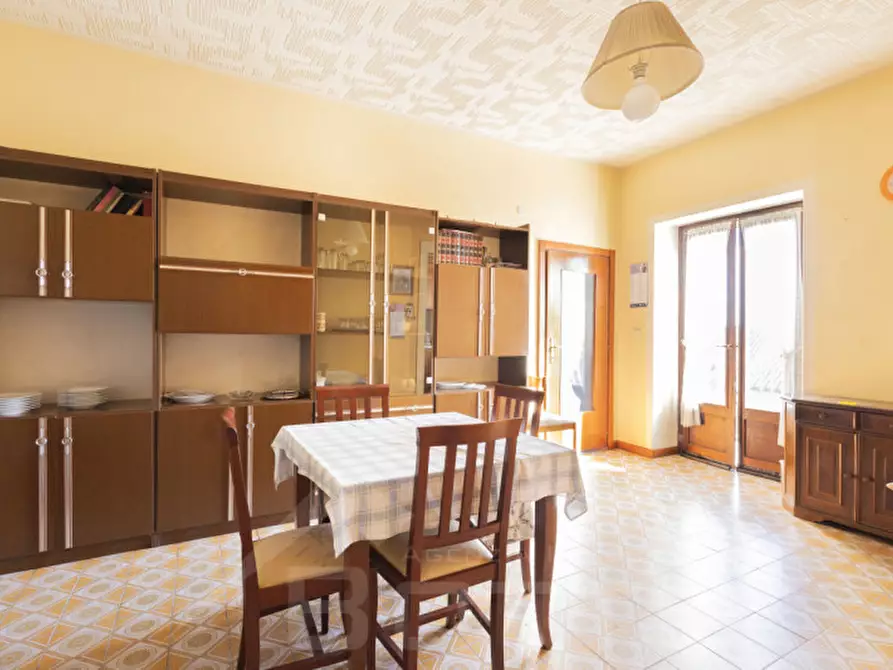 Immagine 3 di Casa indipendente in vendita  in Via Maggiate 36 a Borgomanero