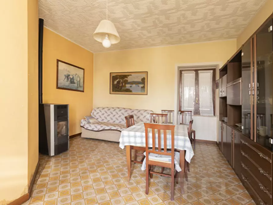 Immagine 4 di Casa indipendente in vendita  in Via Maggiate 36 a Borgomanero