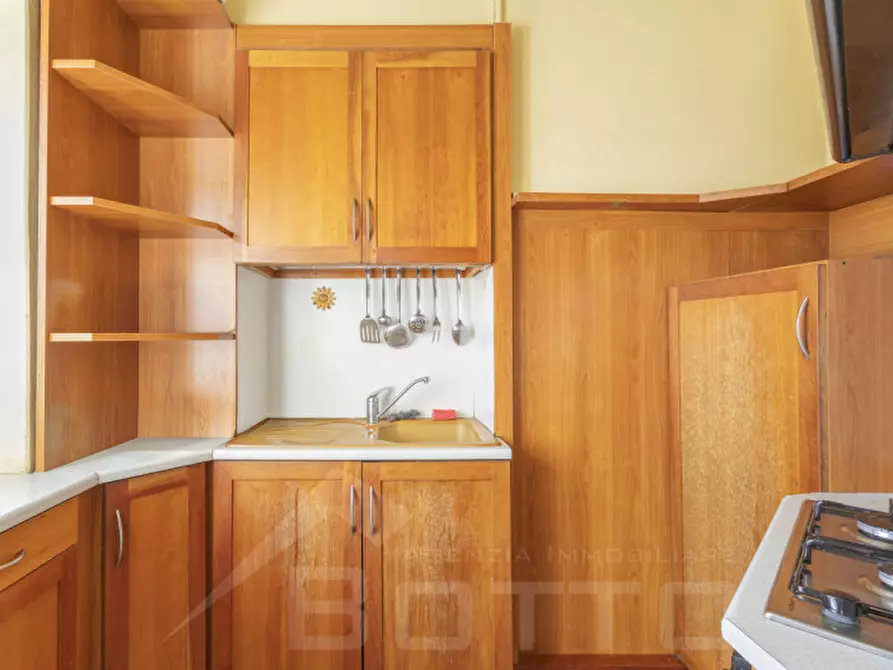 Immagine 5 di Casa indipendente in vendita  in Via Maggiate 36 a Borgomanero