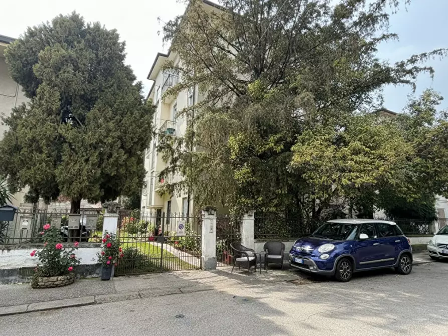 Immagine 3 di Appartamento in vendita  in Via Edmondo De Amicis a Vicenza