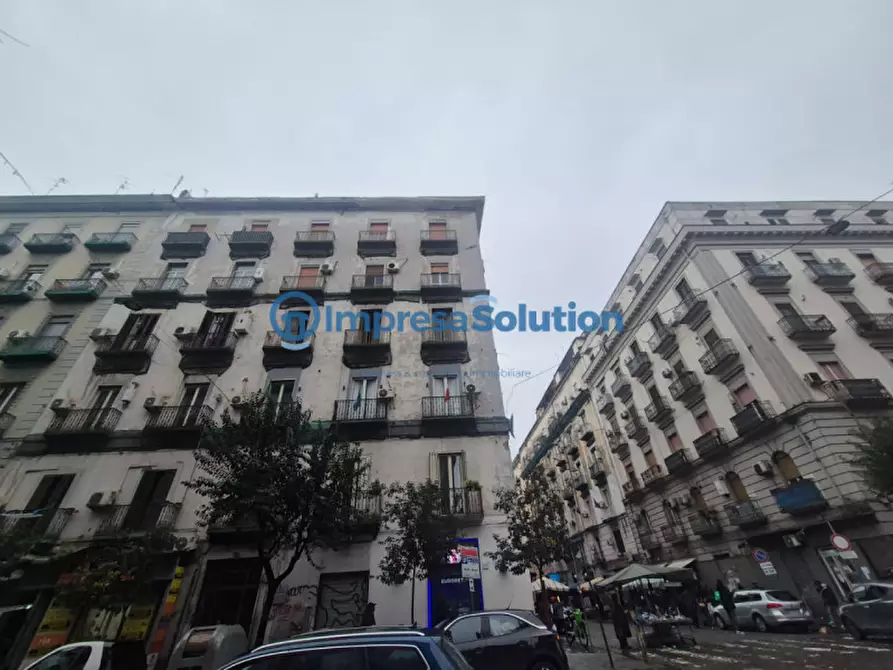 Immagine 2 di Negozio in affitto  in Via Firenze a Napoli