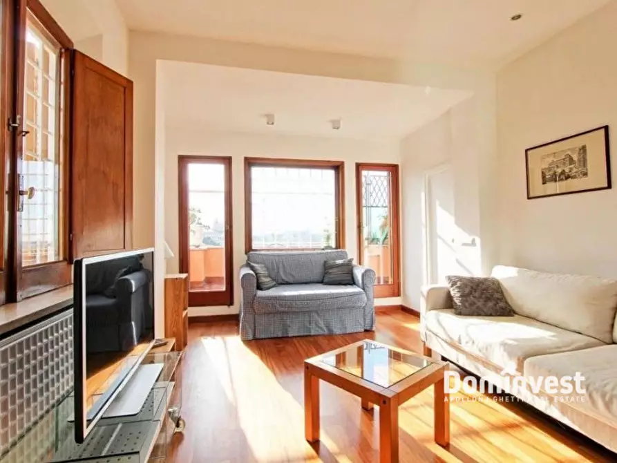 Immagine 9 di Attico in affitto  in Via Crispi a Roma