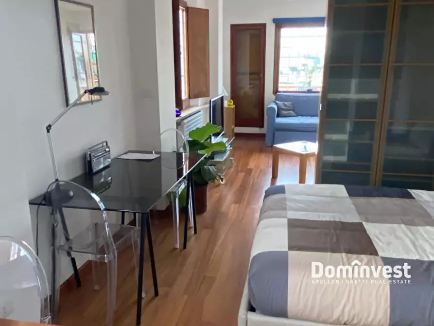 Immagine 11 di Attico in affitto  in Via Crispi a Roma