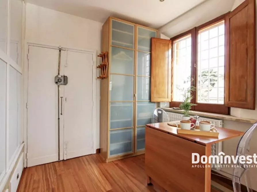 Immagine 21 di Attico in affitto  in Via Crispi a Roma