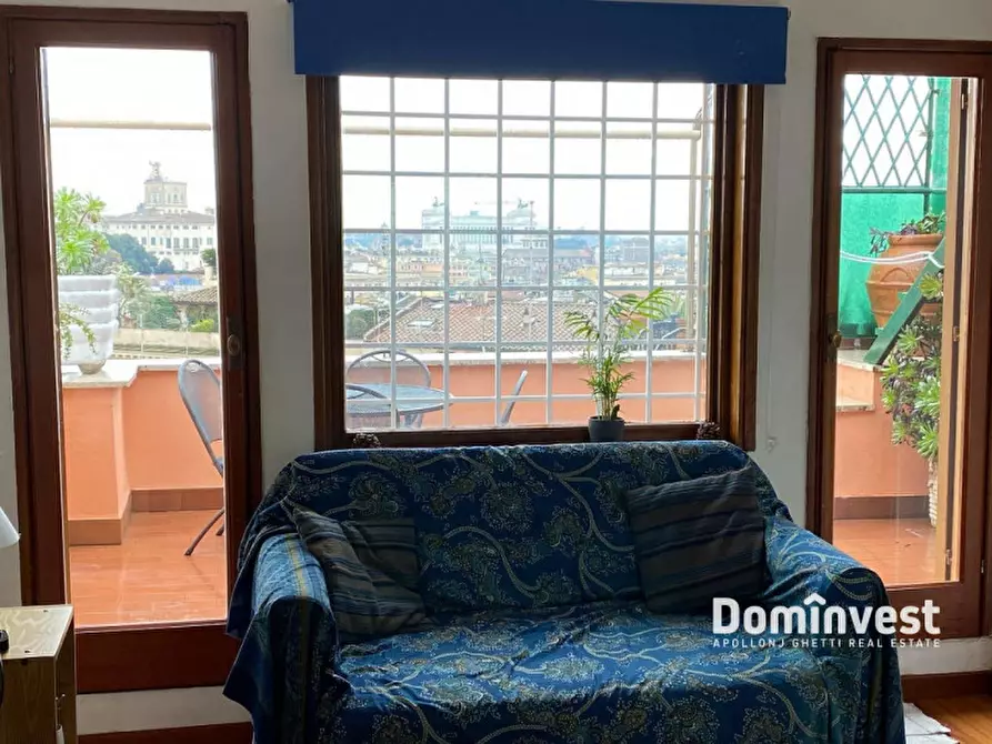 Immagine 24 di Attico in affitto  in Via Crispi a Roma